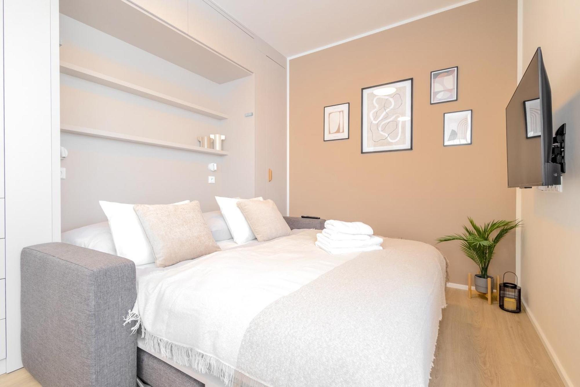 Bright 2Br - 8Th Floor, Balcony, Free Parking - By Gravity Prague公寓 外观 照片