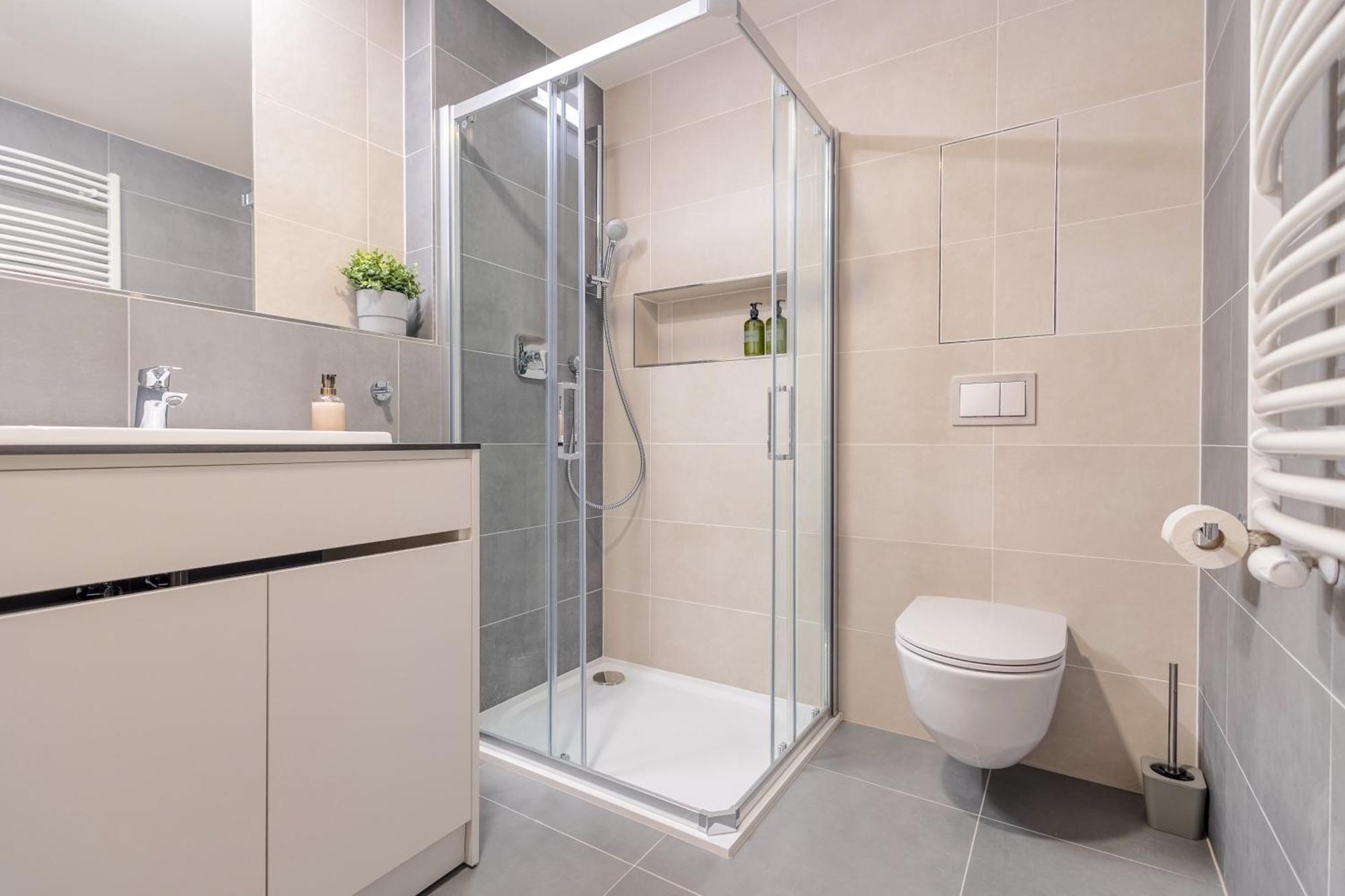 Bright 2Br - 8Th Floor, Balcony, Free Parking - By Gravity Prague公寓 外观 照片