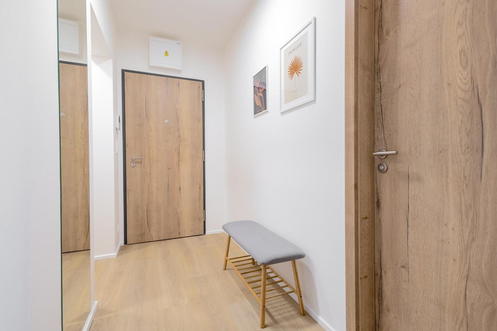 Bright 2Br - 8Th Floor, Balcony, Free Parking - By Gravity Prague公寓 外观 照片