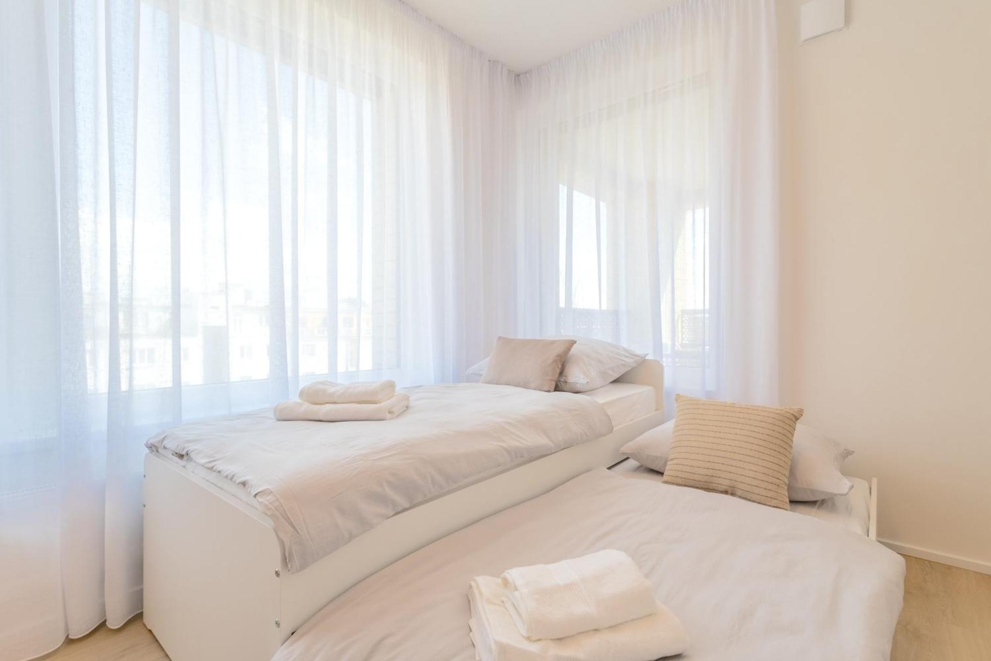 Bright 2Br - 8Th Floor, Balcony, Free Parking - By Gravity Prague公寓 外观 照片