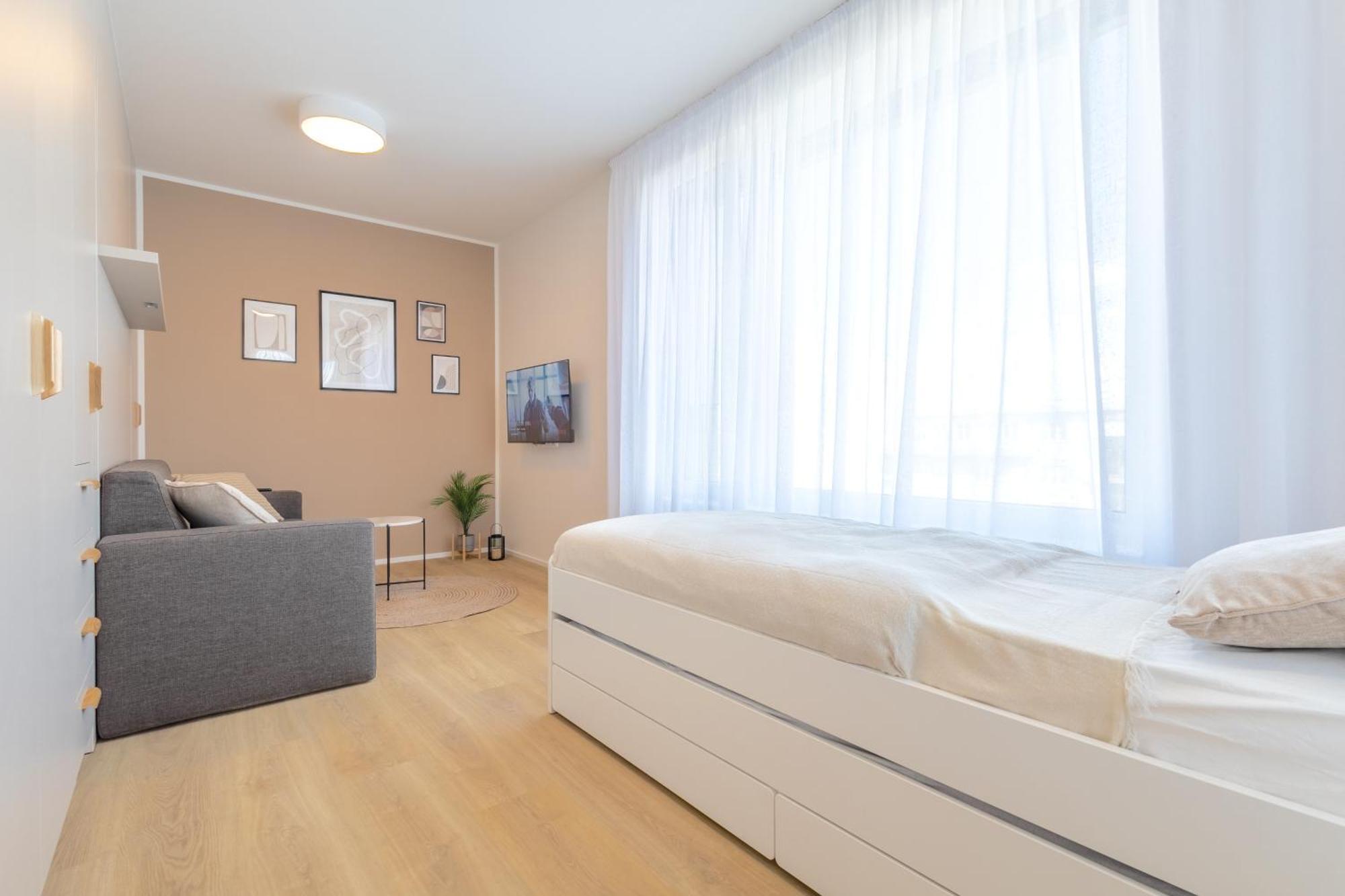 Bright 2Br - 8Th Floor, Balcony, Free Parking - By Gravity Prague公寓 外观 照片