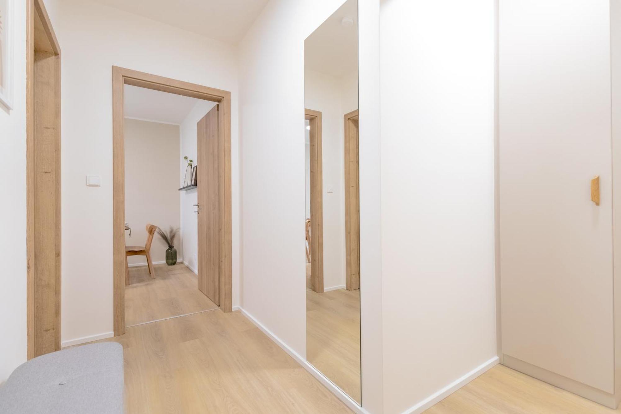 Bright 2Br - 8Th Floor, Balcony, Free Parking - By Gravity Prague公寓 外观 照片