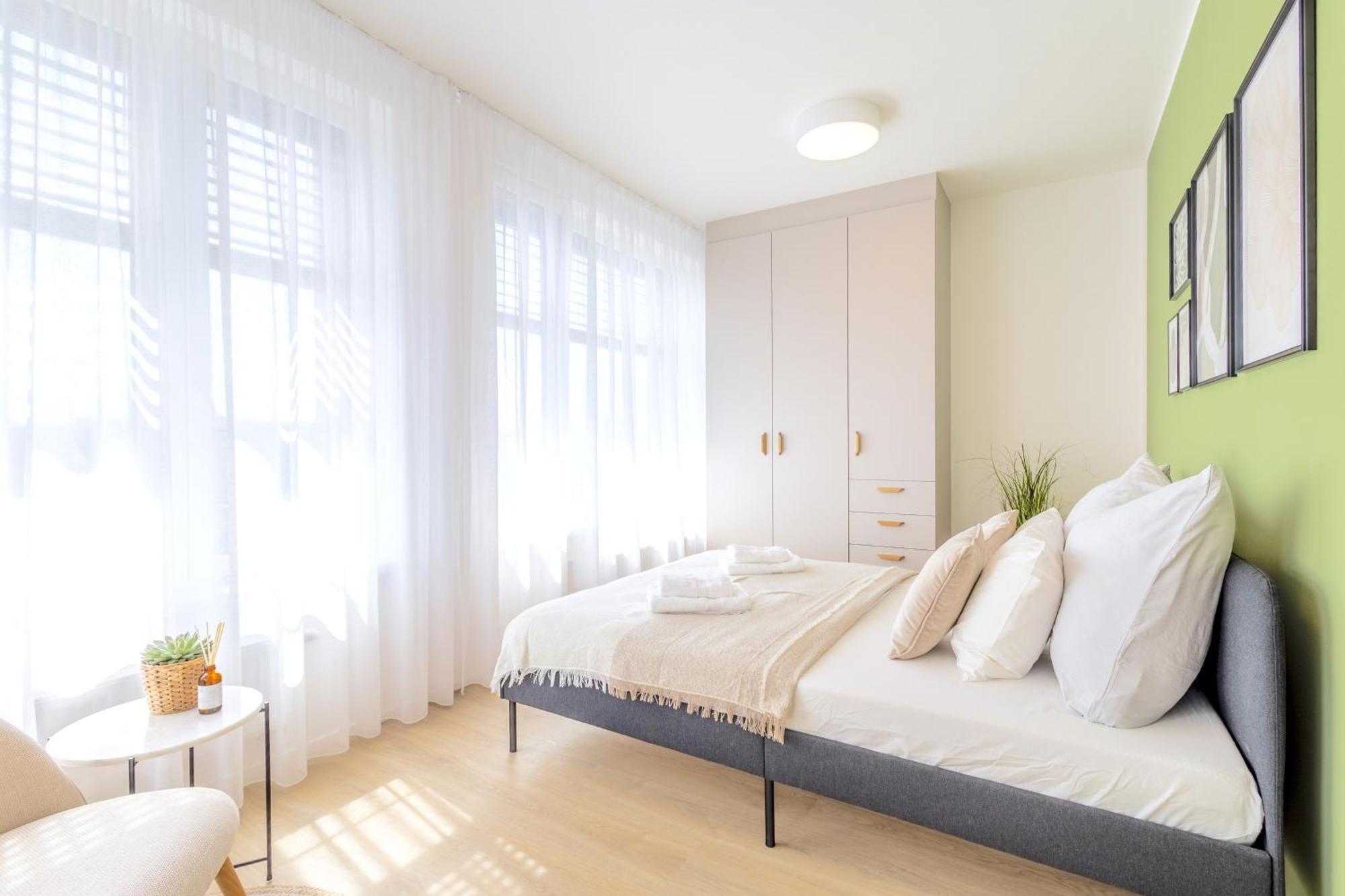 Bright 2Br - 8Th Floor, Balcony, Free Parking - By Gravity Prague公寓 外观 照片