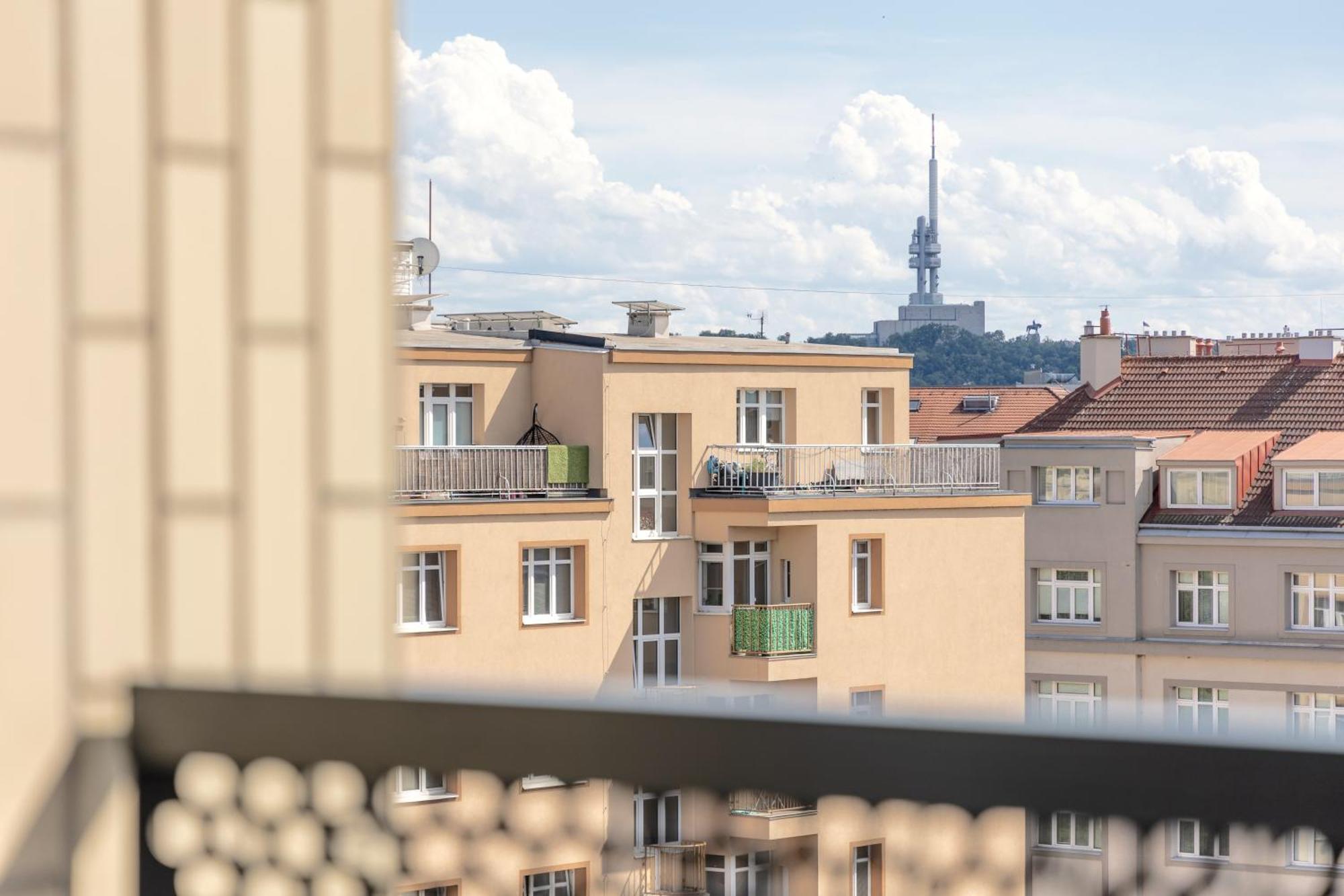 Bright 2Br - 8Th Floor, Balcony, Free Parking - By Gravity Prague公寓 外观 照片